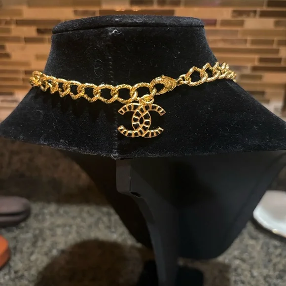 CHANEL “Along The Nile” Statement Necklace - Picture 3 of 8